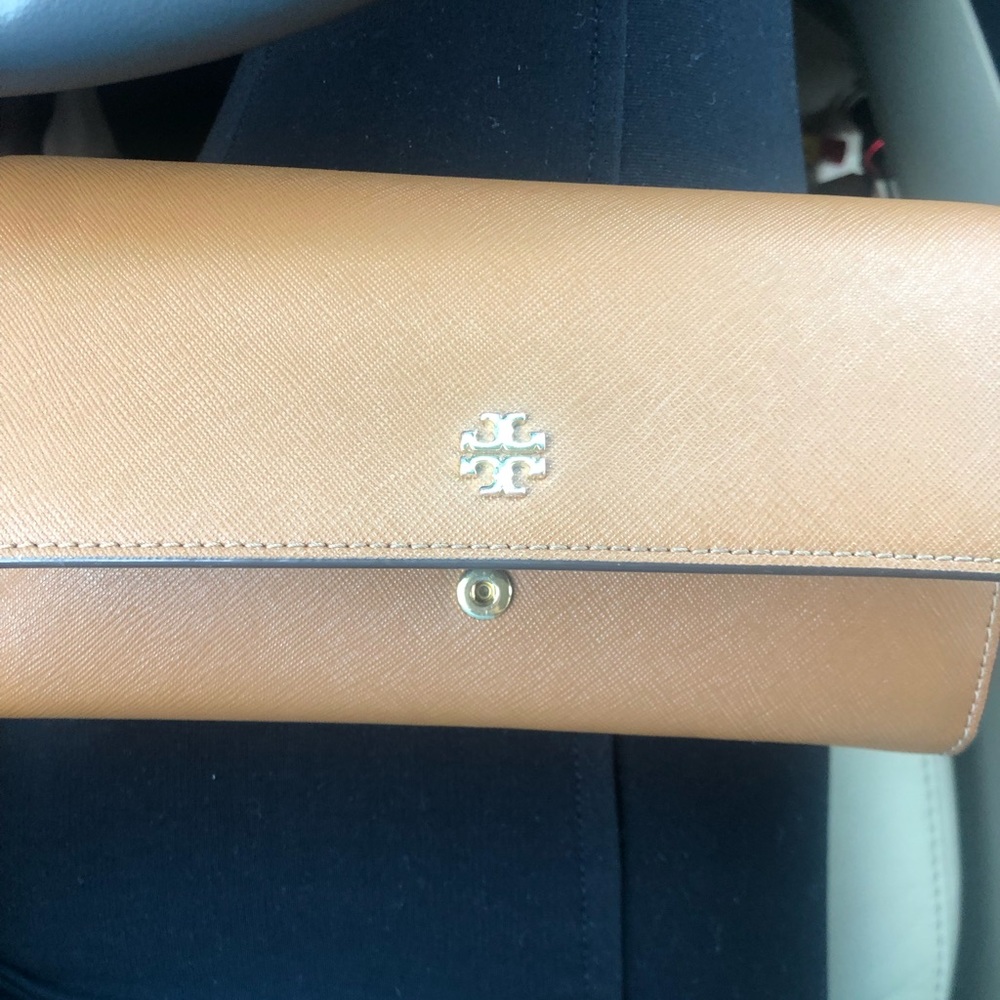 Tory Burch wallet